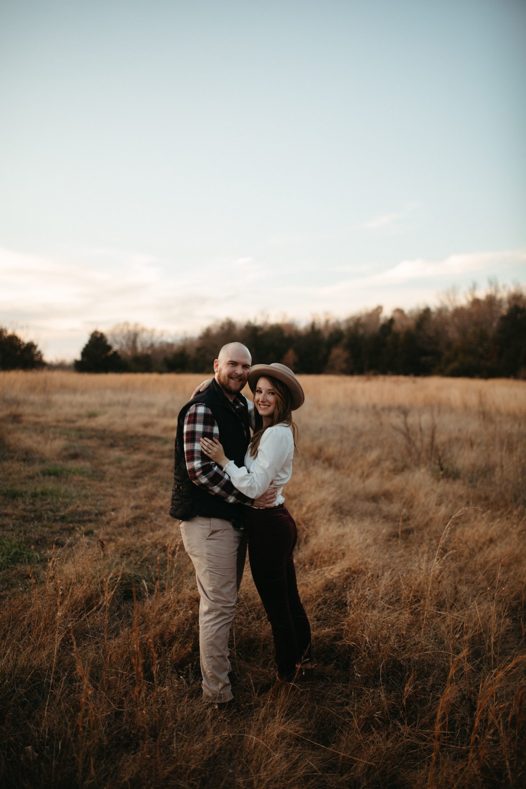 asking big question in engagement photos in Springfield mo area